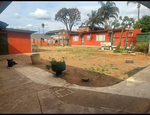 10 BEDROOM HOUSE FOR SALE IN PRETORIA GARDENS
